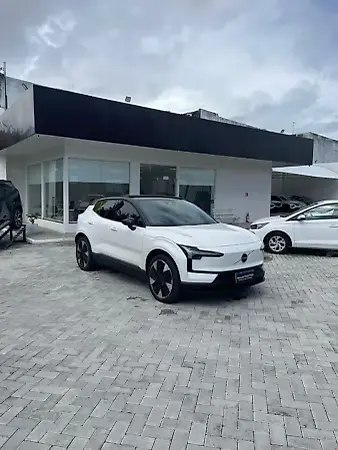 Volvo EX30 - Imagem 2