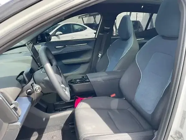 Volvo EX30 - Imagem 7