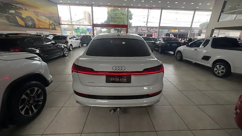 Audi E-tron Sportback - Imagem 10