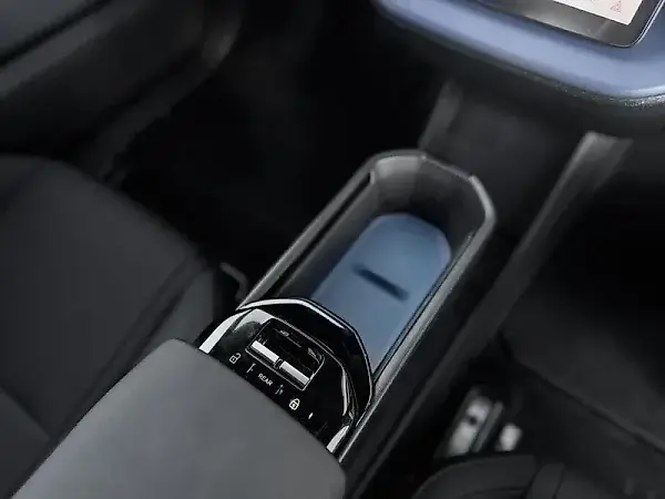 Volvo EX30 - Imagem 10