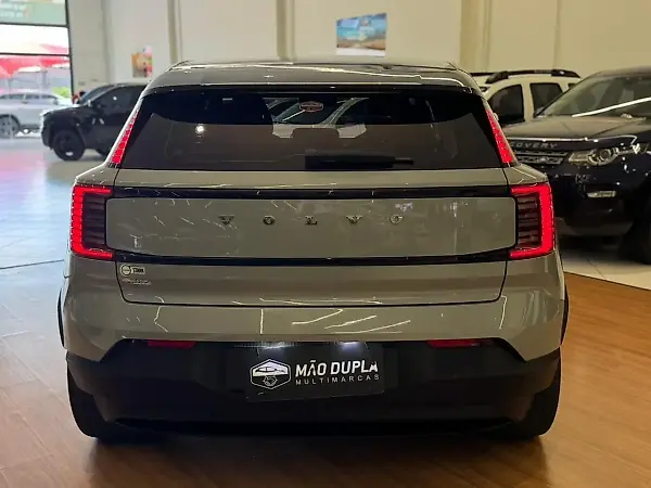 Volvo EX30 - Imagem 7