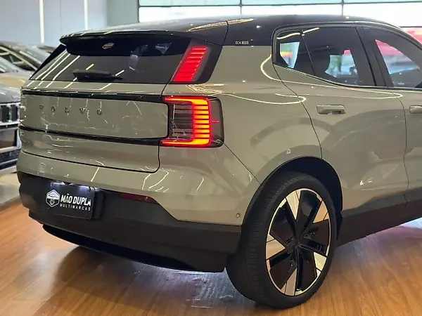 Volvo EX30 - Imagem 8