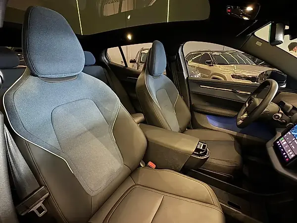 Volvo EX30 - Imagem 16