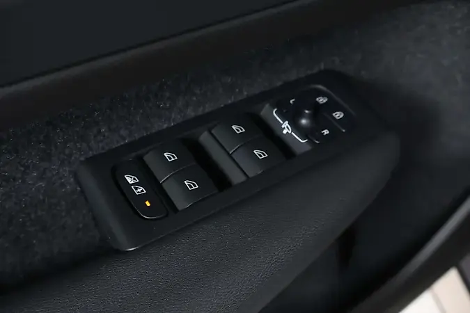 Volvo C40 Recharge - Imagem 7