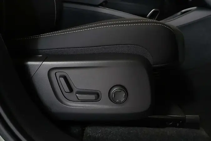 Volvo C40 Recharge - Imagem 14