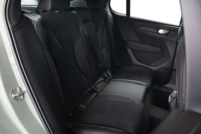 Volvo C40 Recharge - Imagem 18