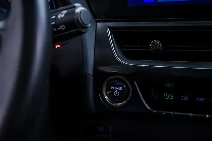 Lexus Ux 300e - Imagem 18