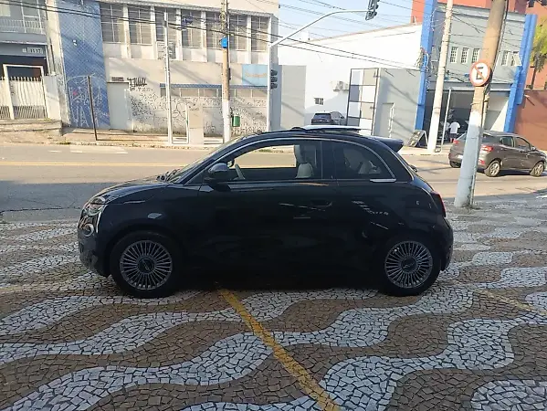 Fiat 500e - Imagem 4