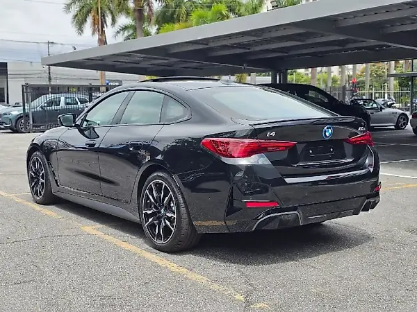 BMW I4 M50 - Imagem 5