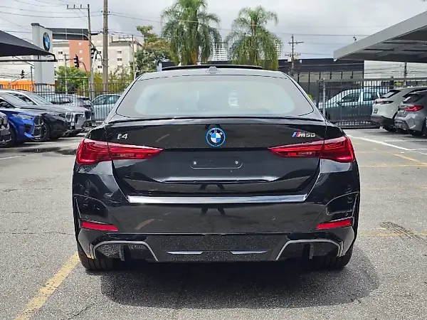 BMW I4 M50 - Imagem 6