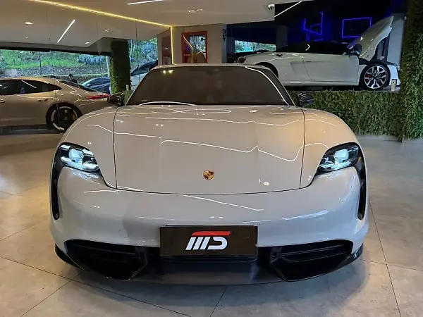 Porsche Taycan - Imagem 2