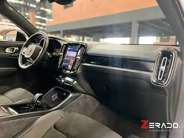 Volvo C40 Recharge - Imagem 10