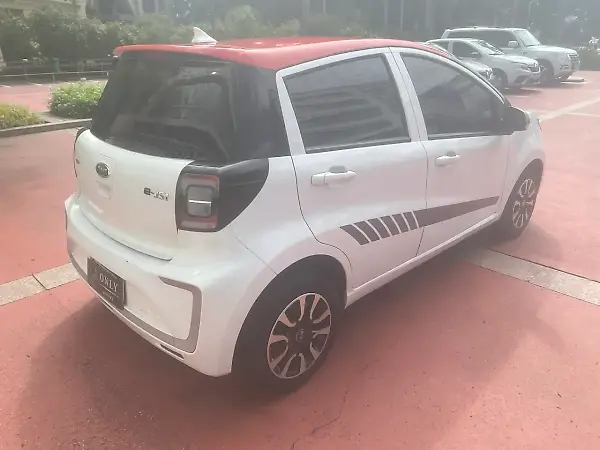 JAC E-JS1 - Imagem 6