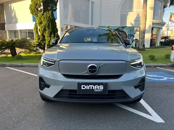 Volvo XC40 Recharge - Imagem 8