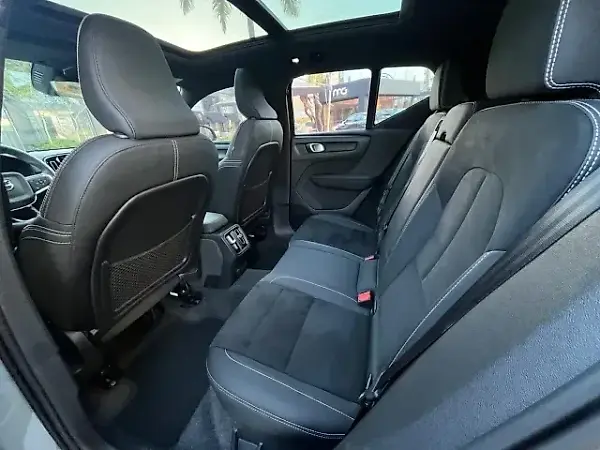 Volvo XC40 Recharge - Imagem 16