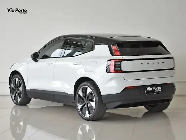Volvo EX30 - Imagem 2