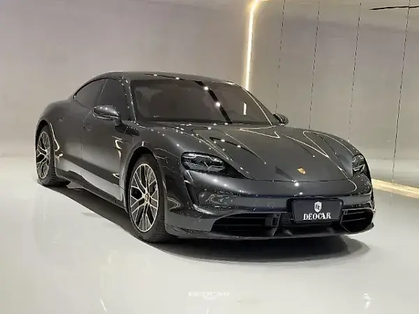 Porsche Taycan - Imagem 3