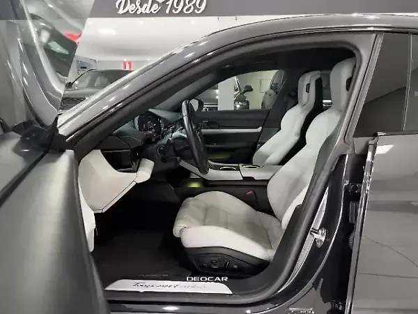 Porsche Taycan - Imagem 8