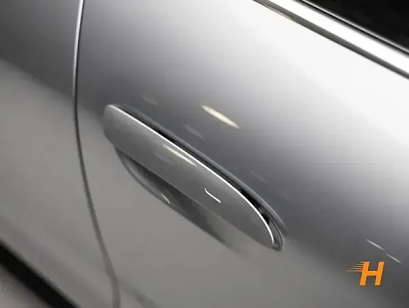 Porsche Taycan - Imagem 18