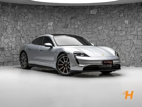 Porsche Taycan - Imagem 1