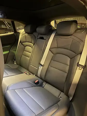 Porsche Taycan - Imagem 10