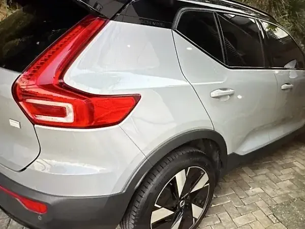 Volvo XC40 Recharge - Imagem 4