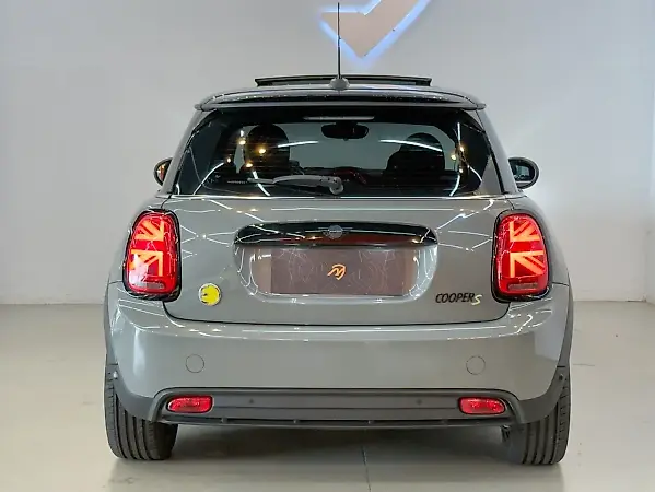 Mini Cooper SE - Imagem 10