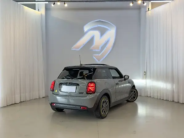Mini Cooper SE - Imagem 13