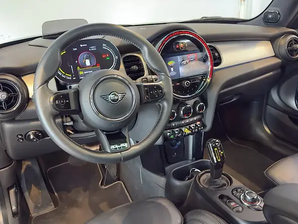 Mini Cooper SE - Imagem 19