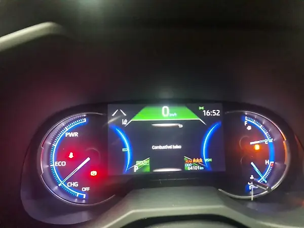Toyota Rav4 - Imagem 10