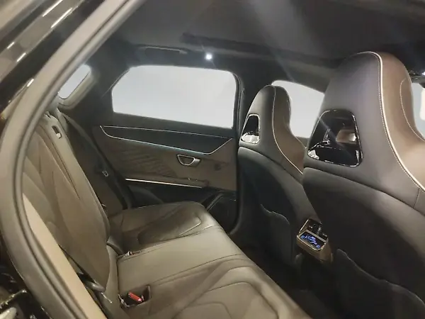 BYD Han - Imagem 12