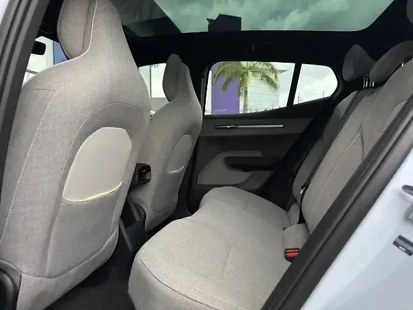 Volvo EX30 - Imagem 10