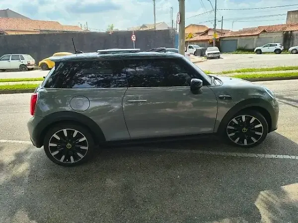 Mini Cooper SE - Imagem 9