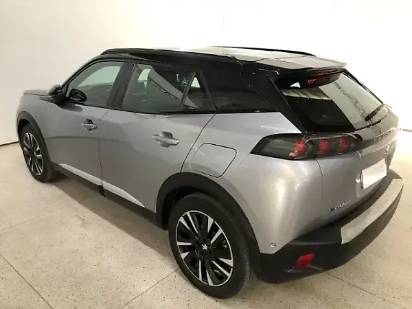Peugeot E-2008 - Imagem 7