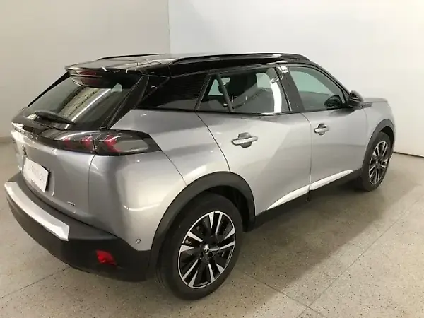 Peugeot E-2008 - Imagem 5