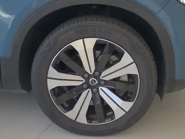 Volvo XC40 Recharge - Imagem 8