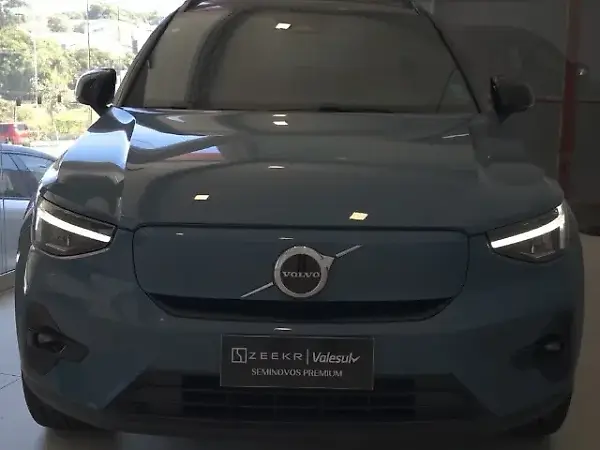 Volvo XC40 Recharge - Imagem 7