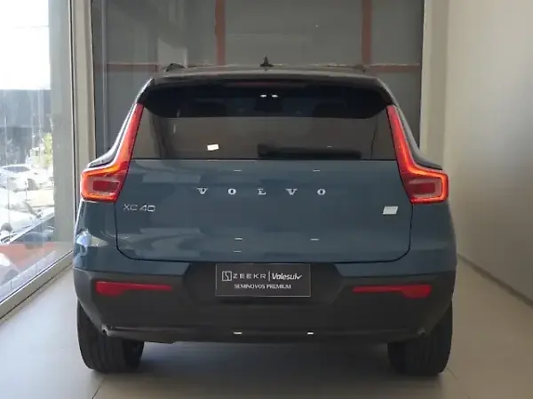 Volvo XC40 Recharge - Imagem 9