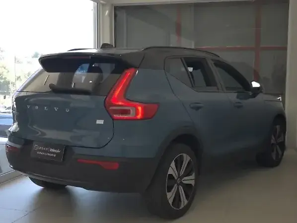 Volvo XC40 Recharge - Imagem 14