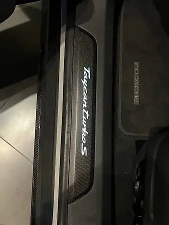 Porsche Taycan - Imagem 5