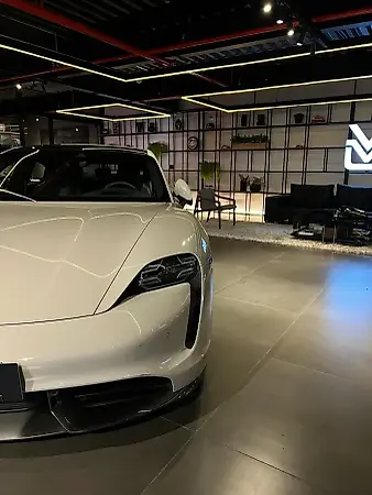 Porsche Taycan - Imagem 3