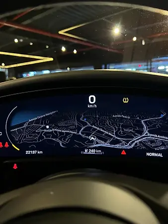 Porsche Taycan - Imagem 6