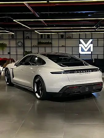 Porsche Taycan - Imagem 13