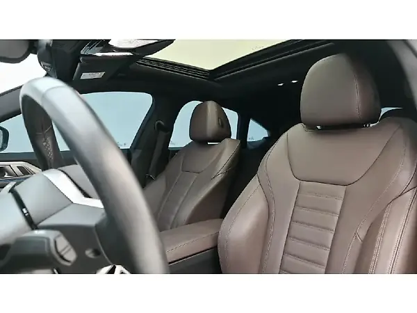 BMW I4 Edrive40 - Imagem 12