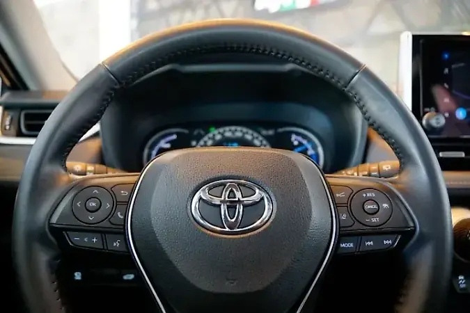Toyota Rav4 - Imagem 8