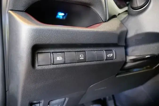 Toyota Rav4 - Imagem 11