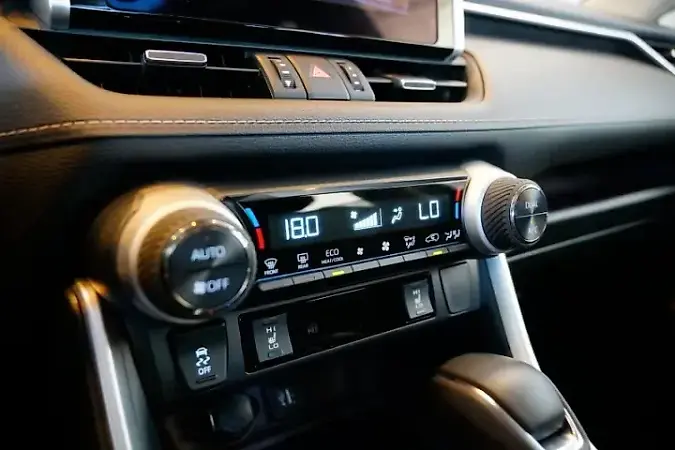 Toyota Rav4 - Imagem 12