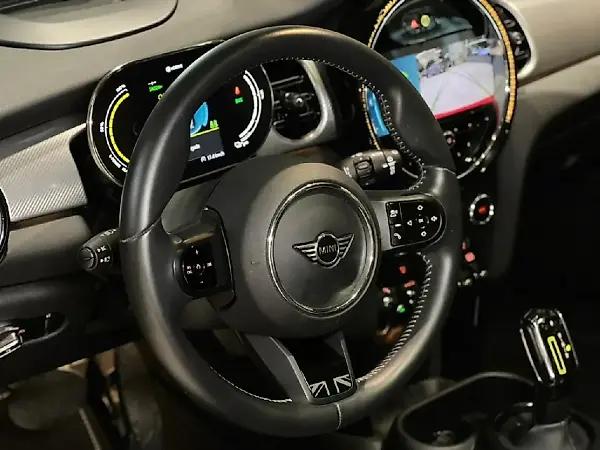 Mini Cooper SE - Imagem 10