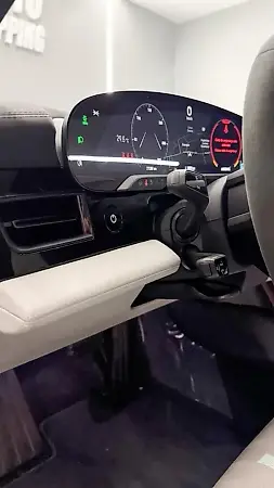 Porsche Taycan - Imagem 12