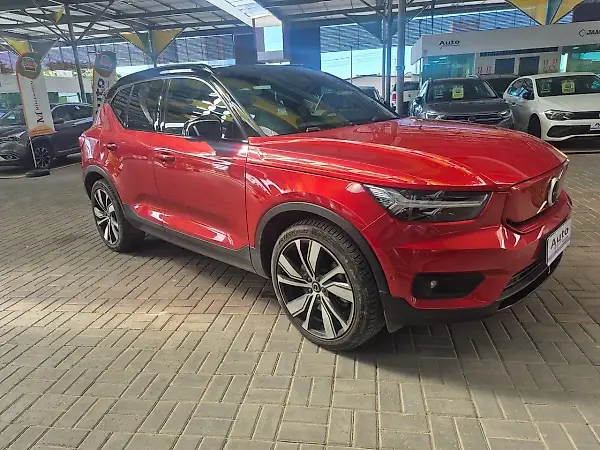 Volvo XC40 Recharge - Imagem 3